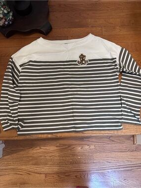 Women’sOlive & White Striped Long-Sleeve Top